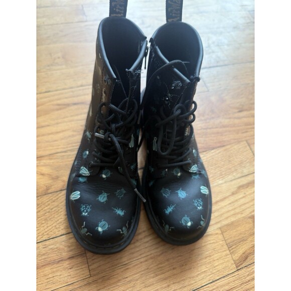 Doc Dr. Martens Juniors 1460 Glow In The Dark Bug Lace Boots M4 L5 - Picture 4 of 9